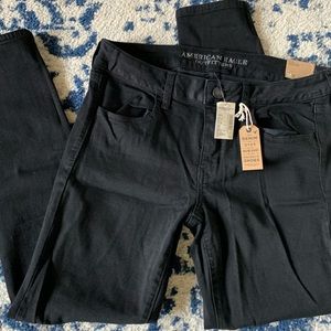 American Eagle Black Jegging Pant - NWT